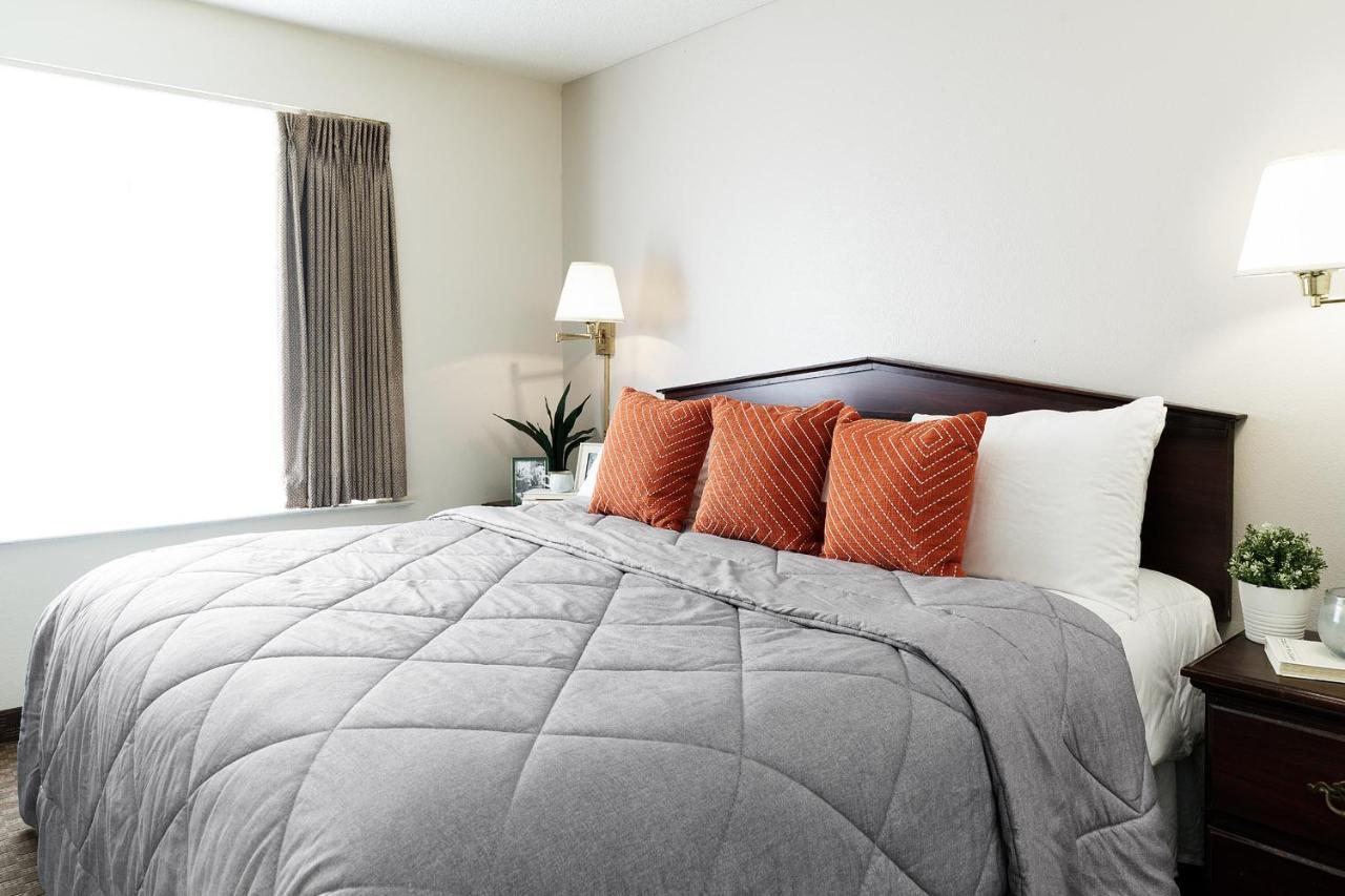Intown Suites Extended Stay Marietta Ga - Town Center Кеннесо Экстерьер фото